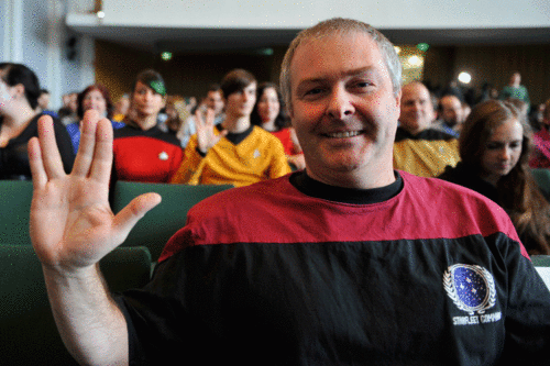 Dr. Hubert Zitt hält seine „Star Trek-Vorlesungen“ seit mehreren Jahren erfolgreich an Universitäten in ganz Deutschland. Der Dozent im Fach Informatik an der Fachhochschule Kaiserslautern ist ein großer Fan der Serie.