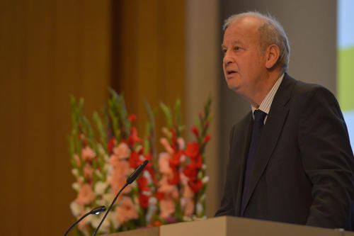 Laudator Prof. Dr.  Wolf Lepenies nannte Barenboim einen "mutigen Staats- und Weltbürger".