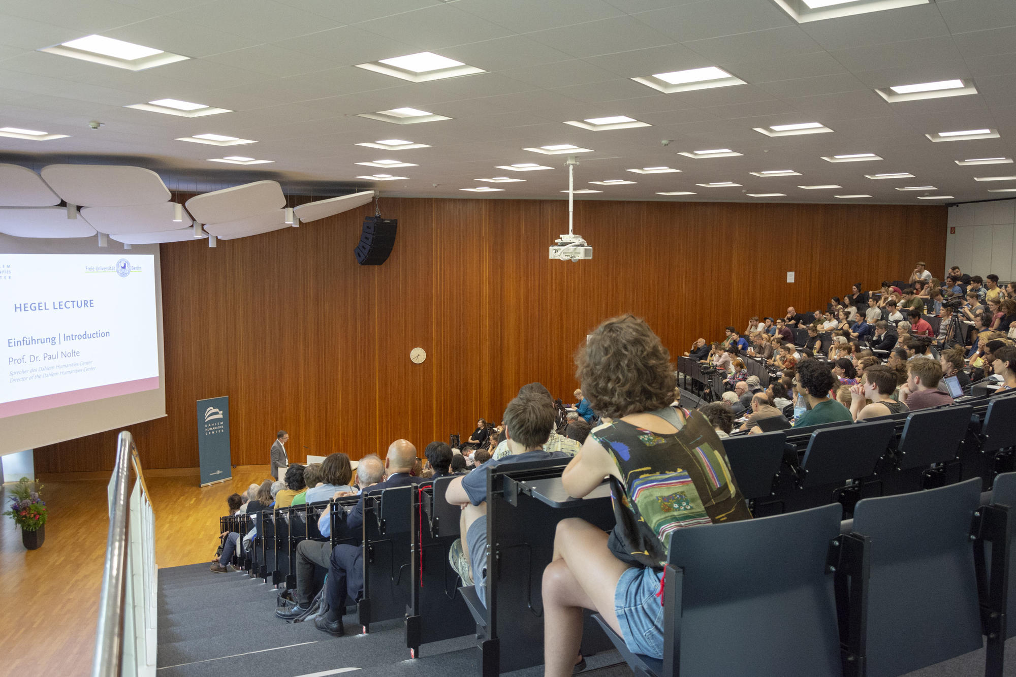 Führte in die Hegel Lecture und die Arbeit Seyla Benhabibs ein: Historiker Professor Dr. Paul Nolte, Sprecher des Dahlem Humanities Centers.