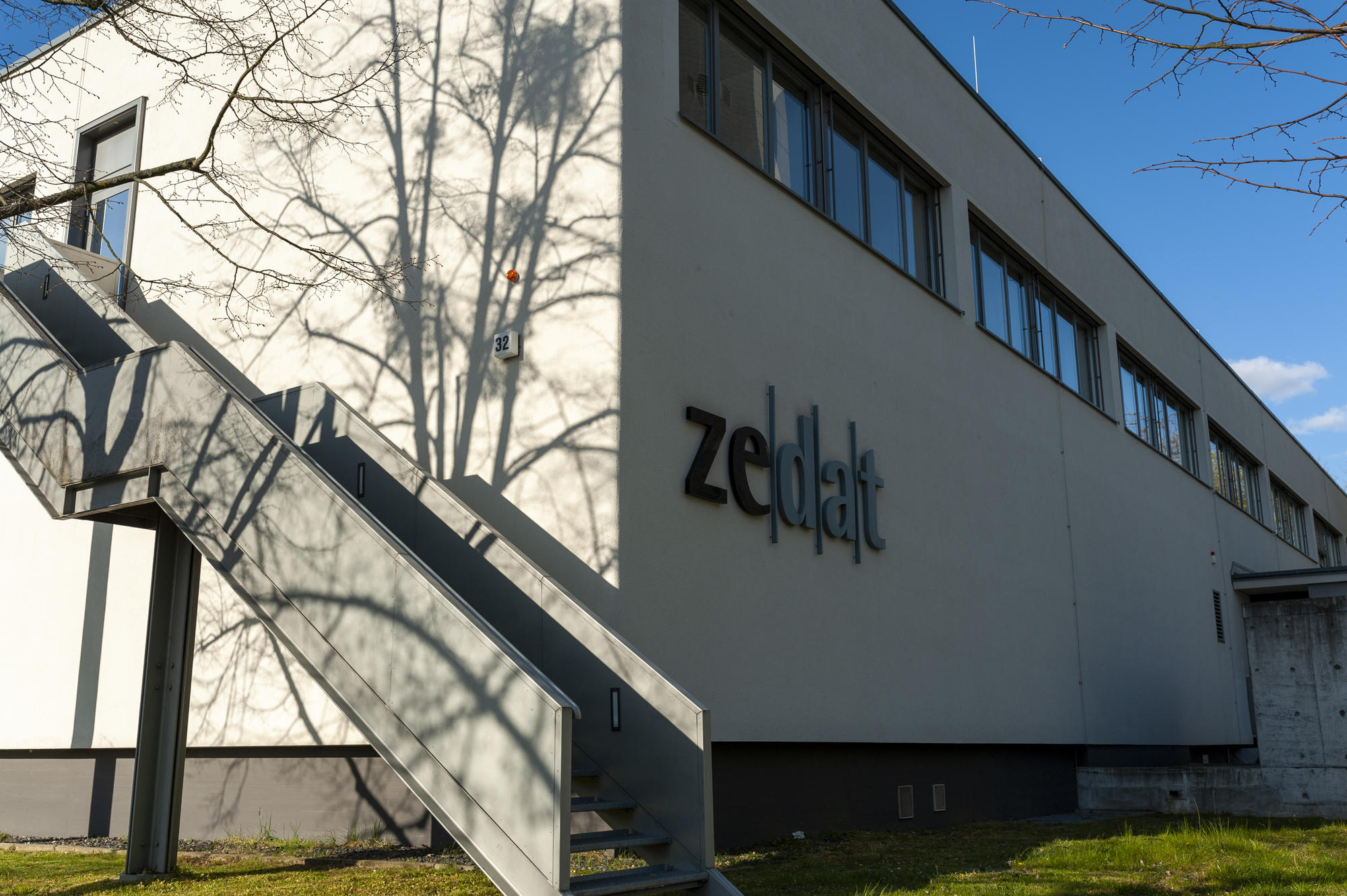 Die ZEDAT ist eine der wichtigen Schaltstellen, die die aktuell notwendigen Umstellungen möglich machen.