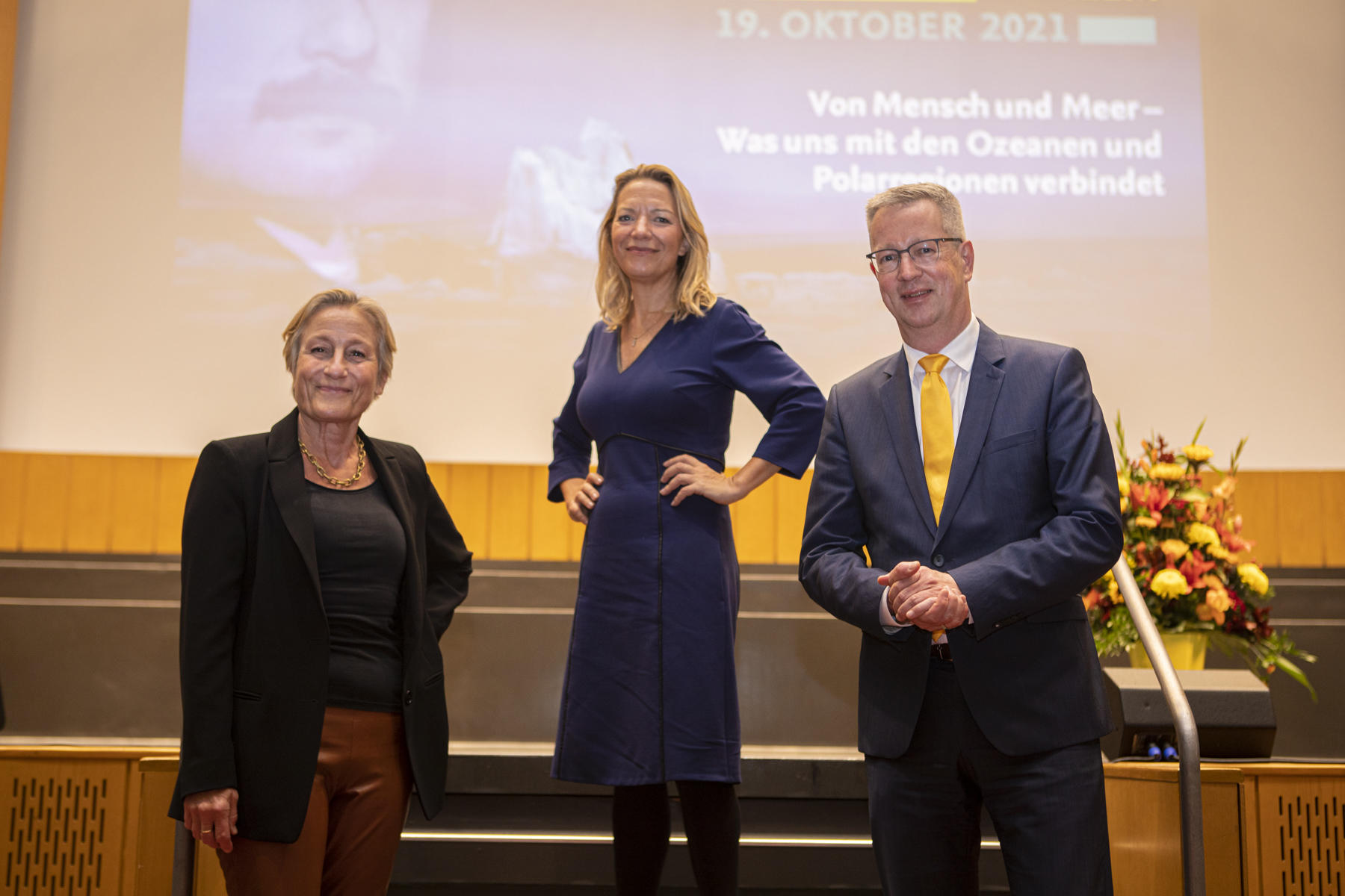 Mit den „Einstein Lectures Dahlem“ würdigen die Freie Universität Berlin und die Max-Planck-Gesellschaft das Wirken Albert Einsteins in Berlin-Dahlem. V.l.n.r.: Nicole Dubilier, Antje Boetius, Günter M. Ziegler