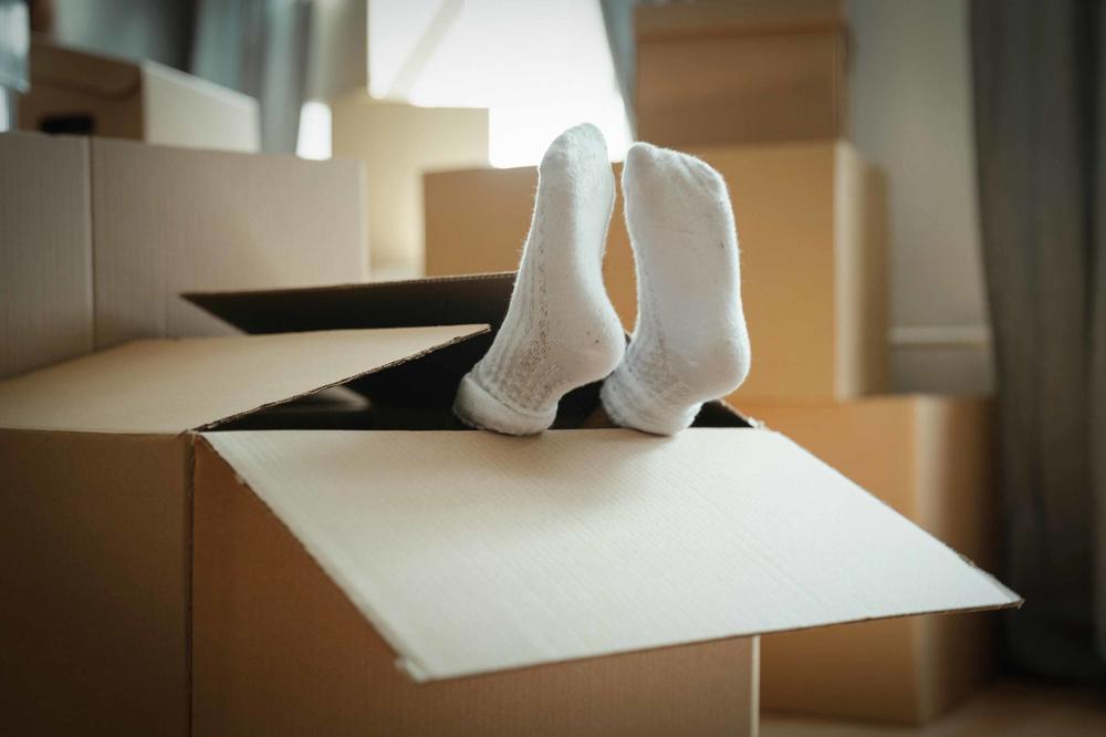 Nicht verzagen. Ein Umzug nach Berlin ist gerade für internationale Gäste oft eine Herkulesaufgabe.