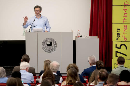 Conrado Hübner Mendes, Professor of Constitutional Law an der Universidade de São Paulo, hielt den Vortrag „When Democracies Cease to Defend Academic Freedom“.