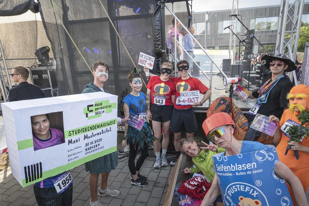 Keine Mühen gescheut, von allem was dabei: Mehrere Läufer*innen hatten sich trotz der Schwüle aufwendig verkleidet.