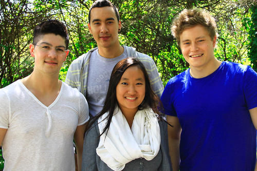 Kleben statt sprühen - das Team von "Tape That" (v.l.n.r.): Jan Medellin, Cedric Goussanou, My Lan Nguyen, Stephan Meissner