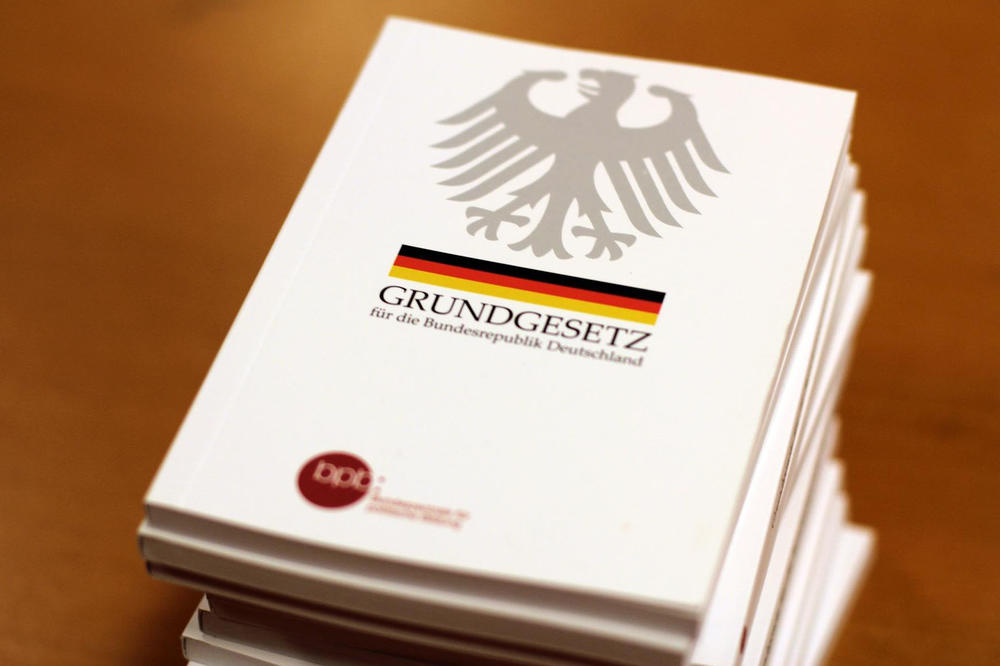 Vor 70 Jahren: Am 23. Mai 1949 wurde das Grundgesetz unterzeichnet, das die Mitglieder des Parlamentarischen Rates am 8. Mai 1949 verabschiedet hatten.