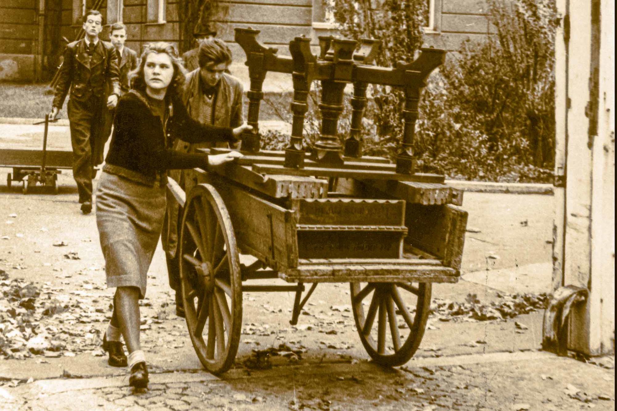 Stühle, Tische, Bücher – bei Gründung der Freien Universität Berlin 1948 fehlte viel. Aber das Wesentliche war da: der Wille und die Bereitschaft, eine freie Universität im Westteil Berlins aufzubauen.