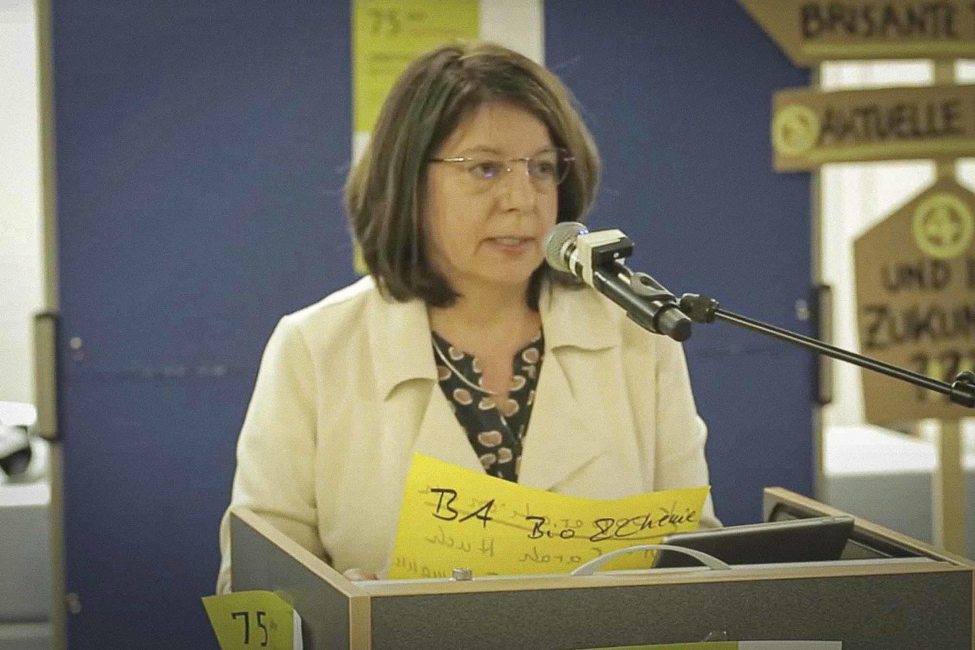 Petra Lucht, Biologie, Chemie, Pharmazie