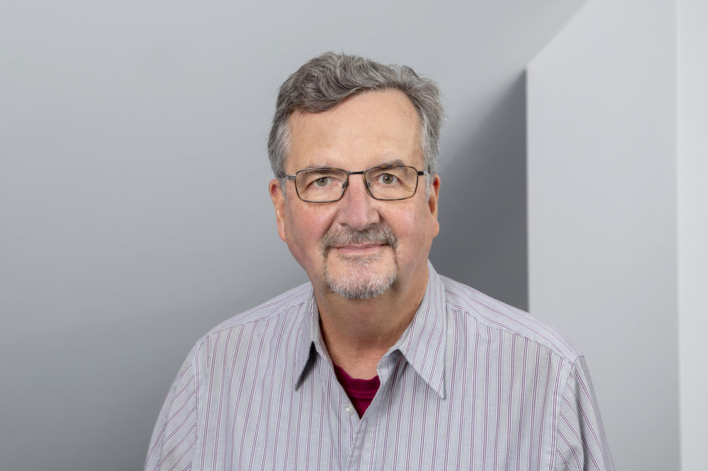 Prof. Dr. Thomas Risse, Arbeitsstelle Transnationale Beziehungen, Außen- und Sicherheitspolitik, Otto-Suhr Institut für Politikwissenschaft, Seniorprofessor am Exzellenz-Cluster „Contestations of the Liberal Script (SCRIPTS)