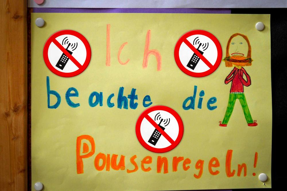 Mobbing von Jugendlichen im digitalen Raum: Weltweit ein Problem und Thema aktueller Forschung.