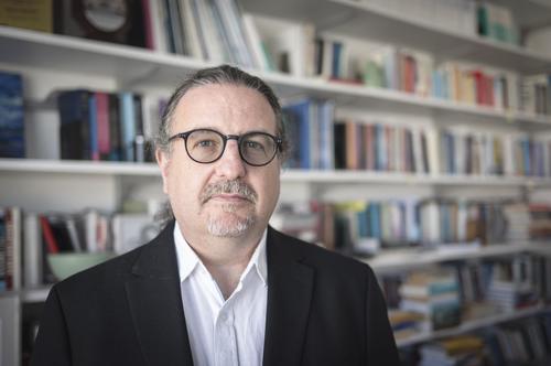 Gregory Jackson ist Soziologe und Professor für Betriebswirtschaftslehre an der Freien Universität Berlin