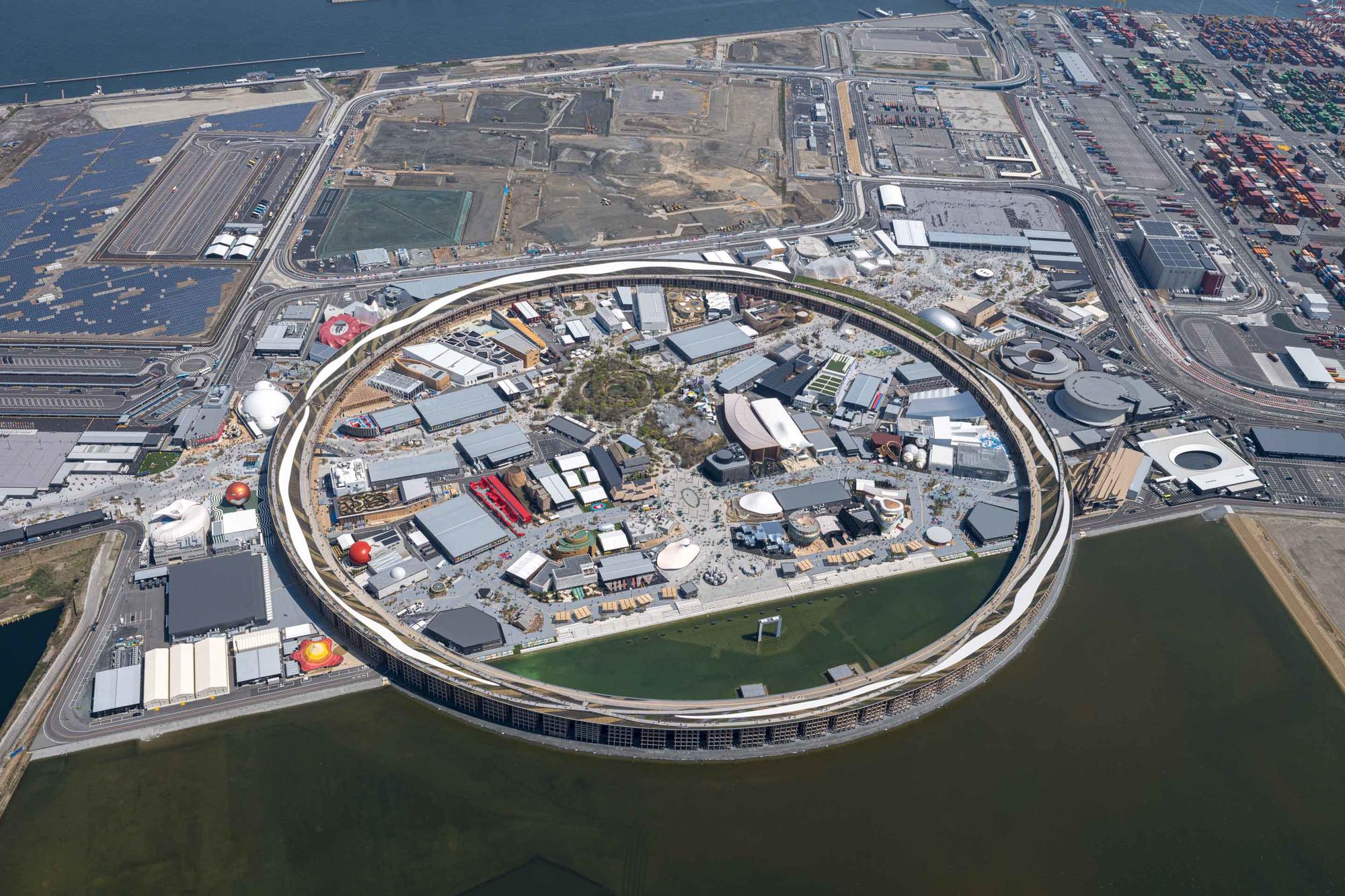 Die Expo 2025 fand vom 13. April bis zum 13. Oktober 2025 in Osaka, Japan, statt. Im Bild: der „Grand Ring“, auf dem man das Areal umrunden konnte.