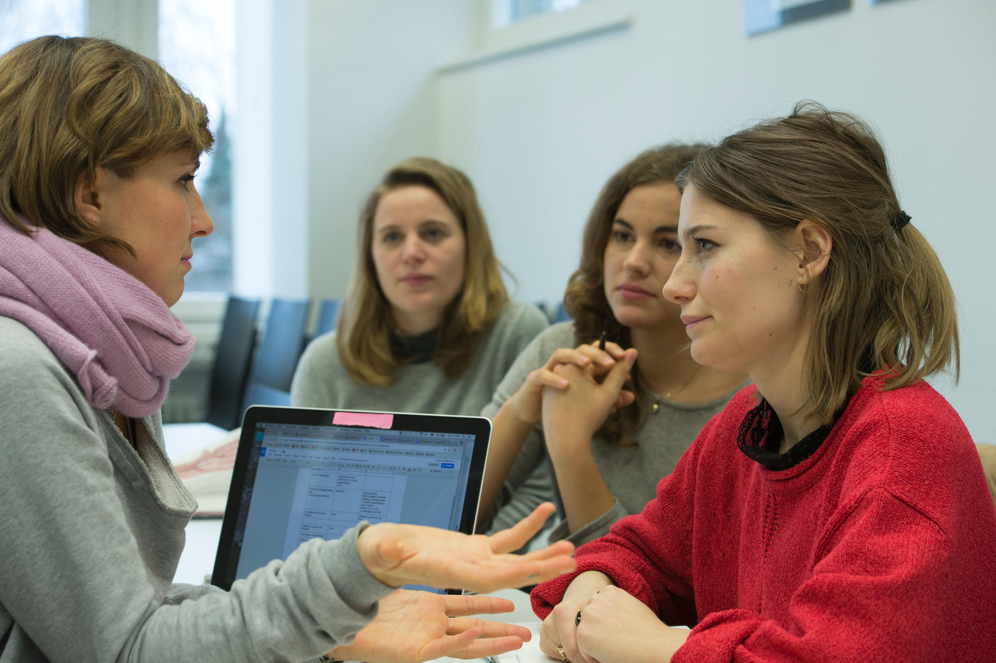 Lebendige Lehr- und Lernkultur: Lehrende und Studierende können zwei innovative Lehrformate ausprobieren.