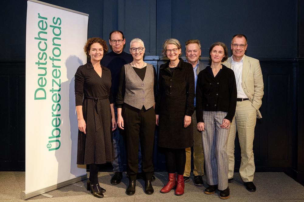 V. l.: Olga Radetzkaja (Deutscher Übersetzerfonds), Jürgen Jakob Becker (Geschäftsführer DÜF), Gastprofessorin Miriam Mandelkow, Prof. Dr. Susanne Strätling (FU Osteuropa-Institut), Thomas Brovot (DÜF), Timea Tankó (DÜF), Ulrich Blumenbach (DÜF)