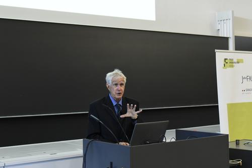 Zum Auftakt der Inaugural Ernst Fraenkel Lecture spricht Brook Thomas von der University of California, Irvine, über die Zukunft des Geburtsortsprinzips in den USA.