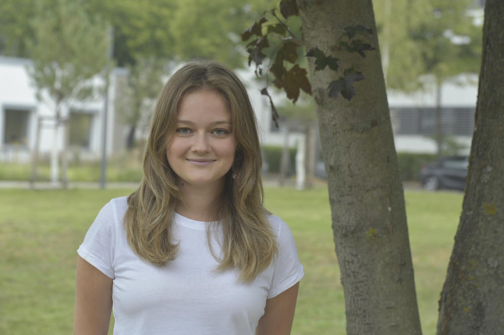 Ausgezeichnet: Iuliia Voronova erhält den DAAD-Preis für hervorragende ausländische Studierende. Die Ehrung erfolgt am 15. Oktober bei der Immatrikulationsfeier am Fachbereich Rechtswissenschaft.