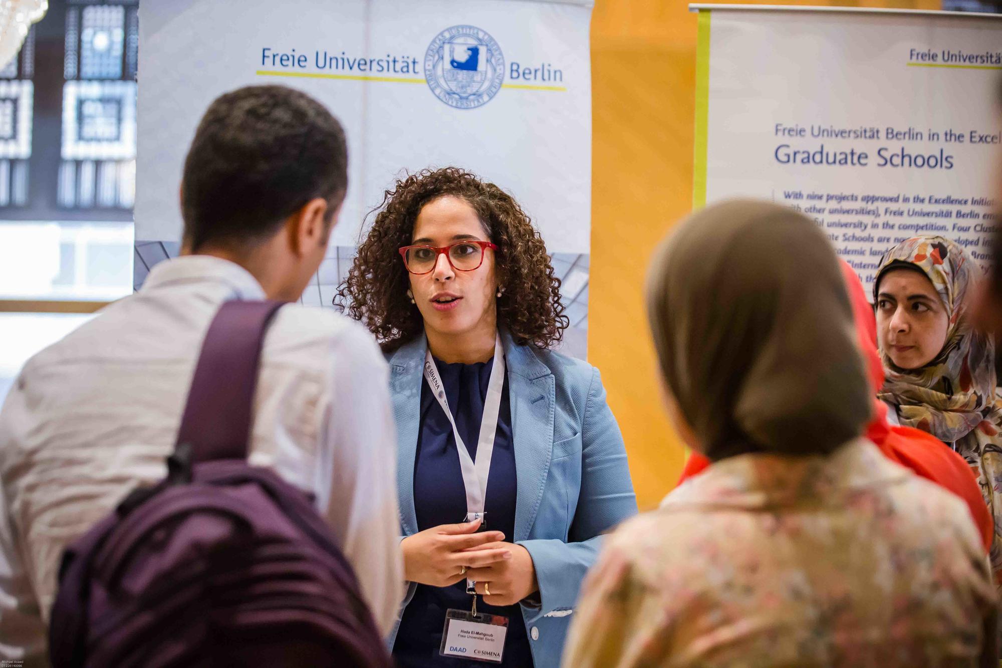 Hoda El Mahgoub, head of the Cairo Office of Freie Universität Berlin, at an information stand.