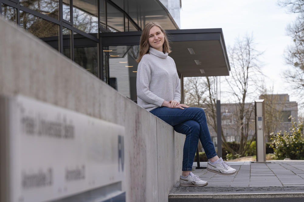 Krystyna Krupko is from Ukraine. She studies life sciences in Potsdam and works in the administration of the Department of Biology, Chemistry, and Pharmacy at Freie Universität Berlin.