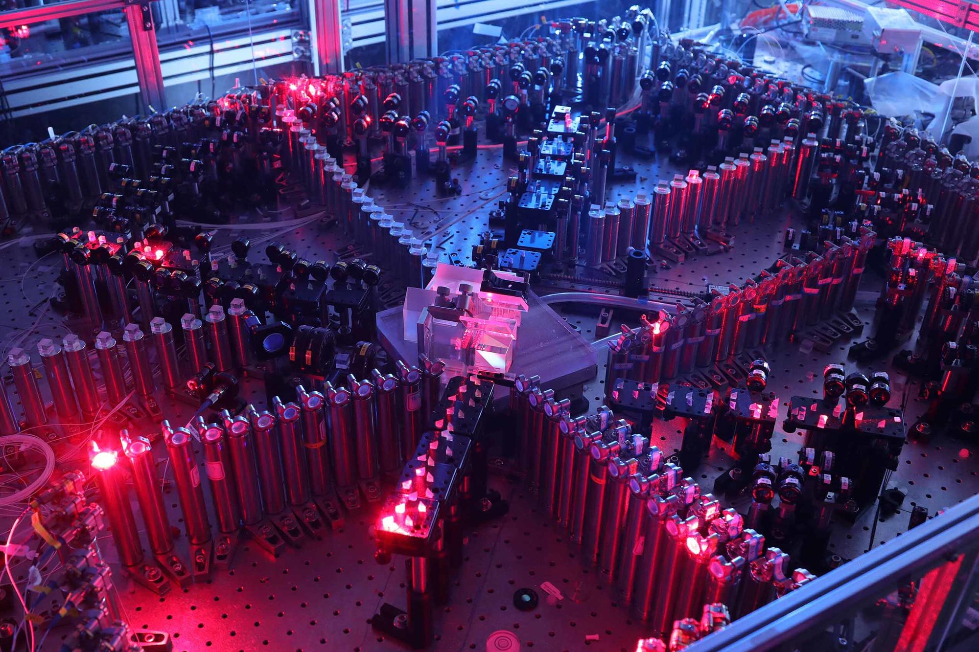 Prototyp eines Quantencomputers in einem Labor in China