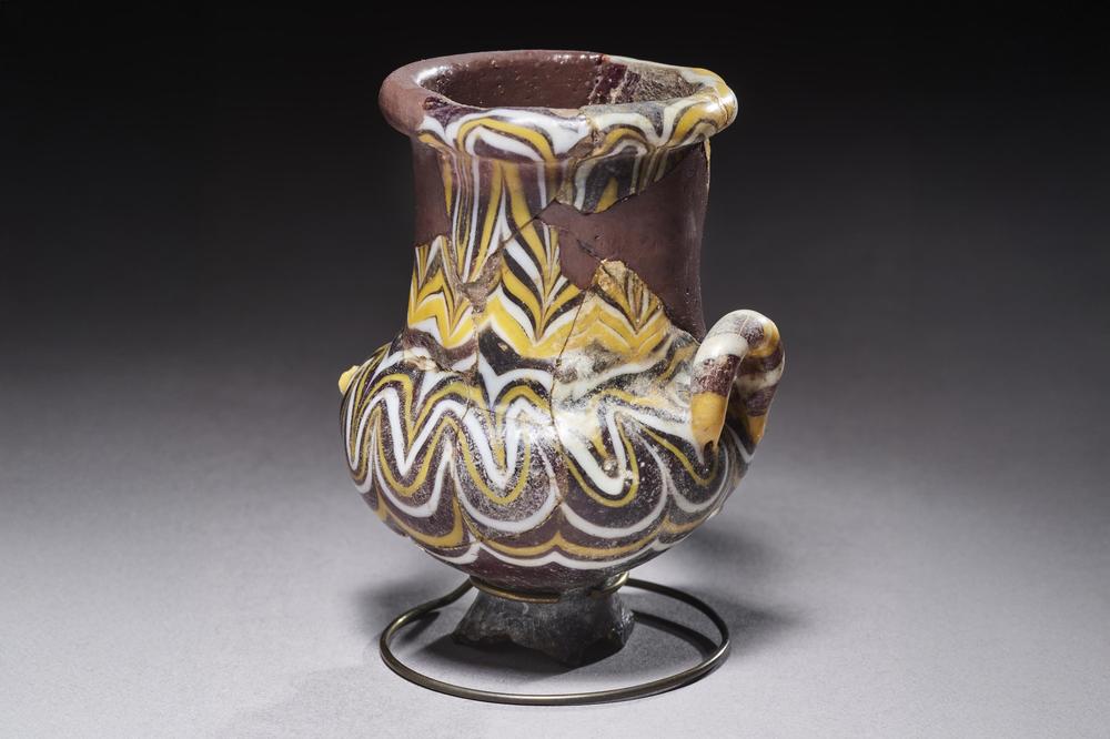 Polychrome glass vessel from Amarna