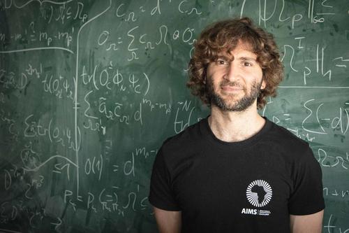 Ryan Sweke thinks that in the future quantum computers and classical computers will both be used to solve different types of problems.