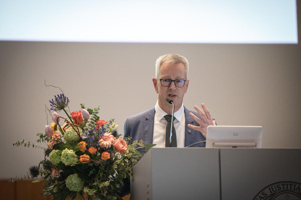 Professor of mathematics Günter M. Ziegler has been reelected president of Freie Universität Berlin.