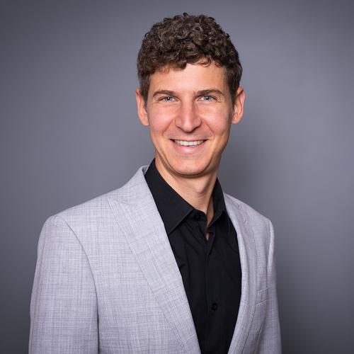 Prof. Dr. Benjamin Pölloth