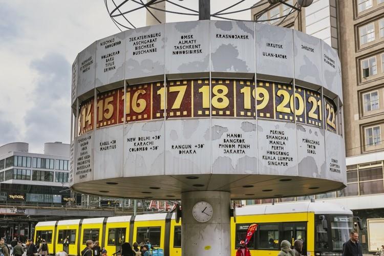 CCT8_Weltzeituhr