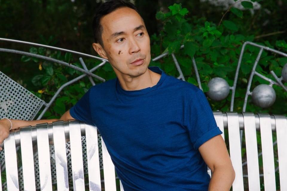 Der malaysische Schriftsteller Tash Aw übernimmt die Samuel Fischer-Gastprofessur für Literatur an der Freien Universität Berlin.