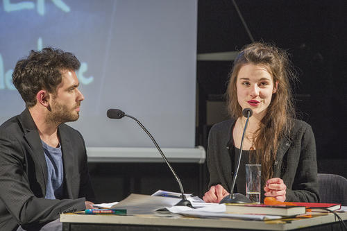 Interview mit Maike Knirsch: Die angehende Schauspielstudentin an der Hochschule für Schauspielkunst „Ernst Busch“ spielte bei Master of Desaster – Das Spiel mit der Krise die Präsidentin des fiktiven Landes „Ypsilon“.