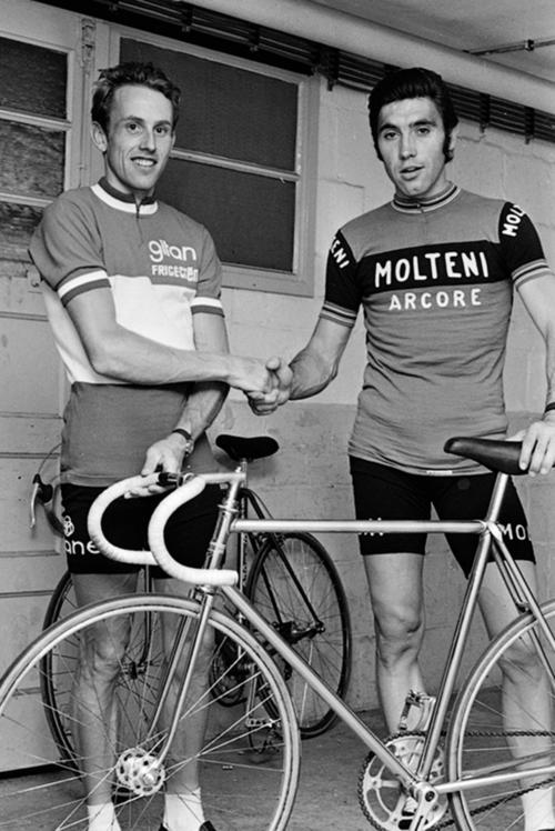 Die Dopinggerüchte um Eddy Merckx (re.), fünffacher Sieger der Tour de France, halten sich bis heute.