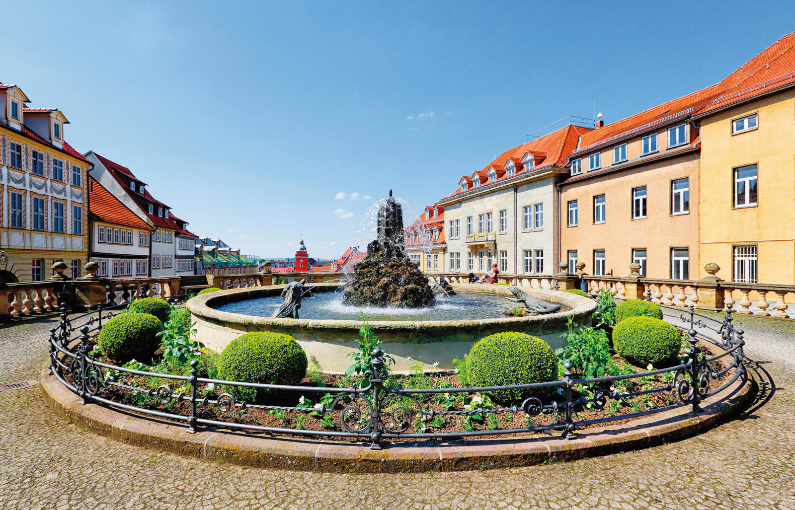 Gothaer Wasserkunst: Gespeist werden Gothas Wasserspiele durch den im 14. Jahrhundert zur Wasserversorgung der Stadt angelegten Leinakanal.