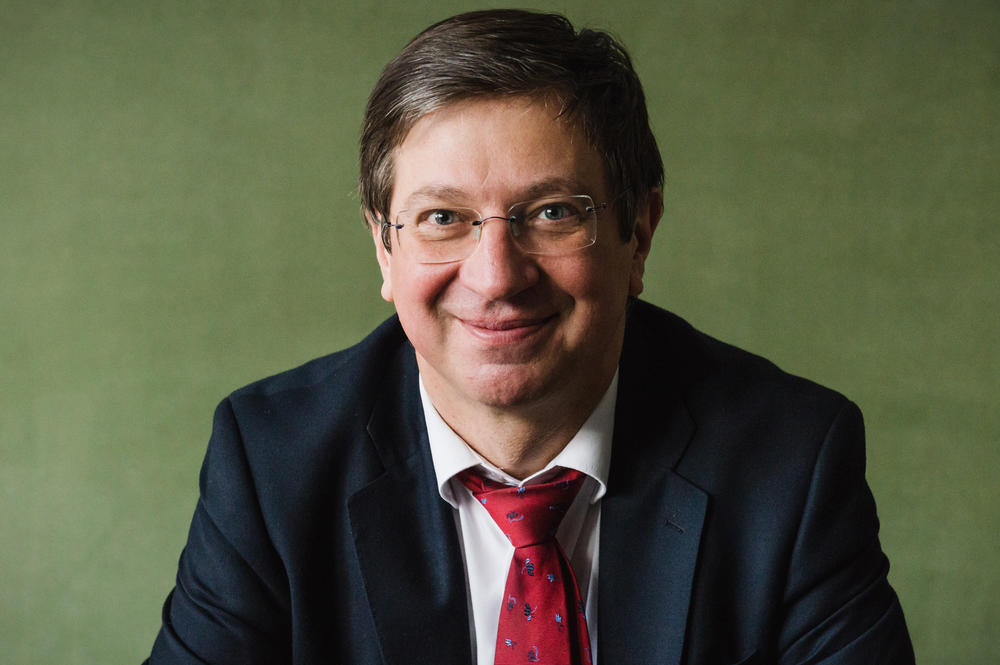 Mit seinen Lehrveranstaltungen bietet der Philosophieprofessor Peter Kunzmann künftigen Veterinären kritische Begleitung bei ethisch-relevanten Themen.