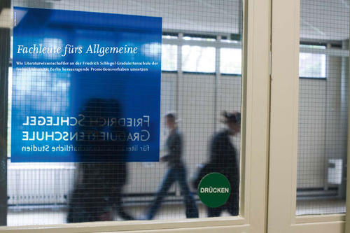 Wie Literaturwissenschaftler an der Friedrich Schlegel Graduiertenschule der Freien Universität Berlin herausragende Promotionsvorhaben umsetzen.