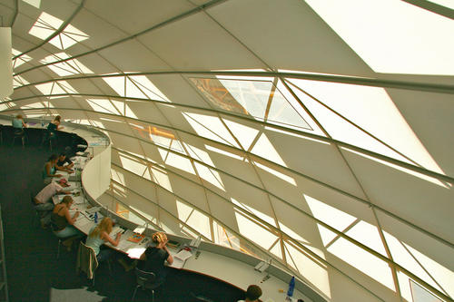 In der Philologischen Bibliothek der Freien Universität findet sich immer ein Platz zum Lernen.