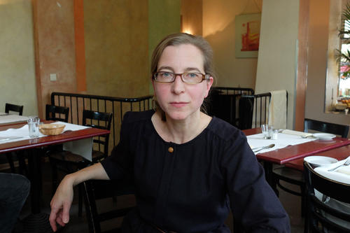 Lucia Ruprecht, Dozentin für Literatur, Film und Performance Studies am Department of German and Dutch an der Cambridge University, forscht in diesem Jahr als Alexander- von-Humboldt-Stipendiatin an der Freien Universität.