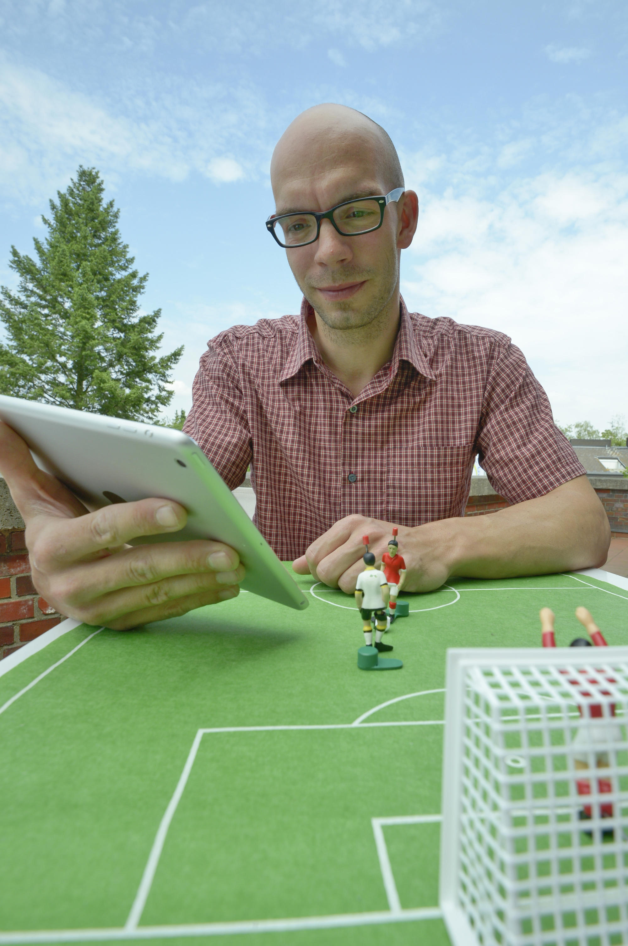 Spielanalyse leicht gemacht: Alexander Bitzke entwickelte die Onlineplattform Fubalytics, die Stärken und Schwächen einer Mannschaft bei einem Spiel deutlich macht. Zu seinen Kunden zählen zahlreiche Profi-Vereine.