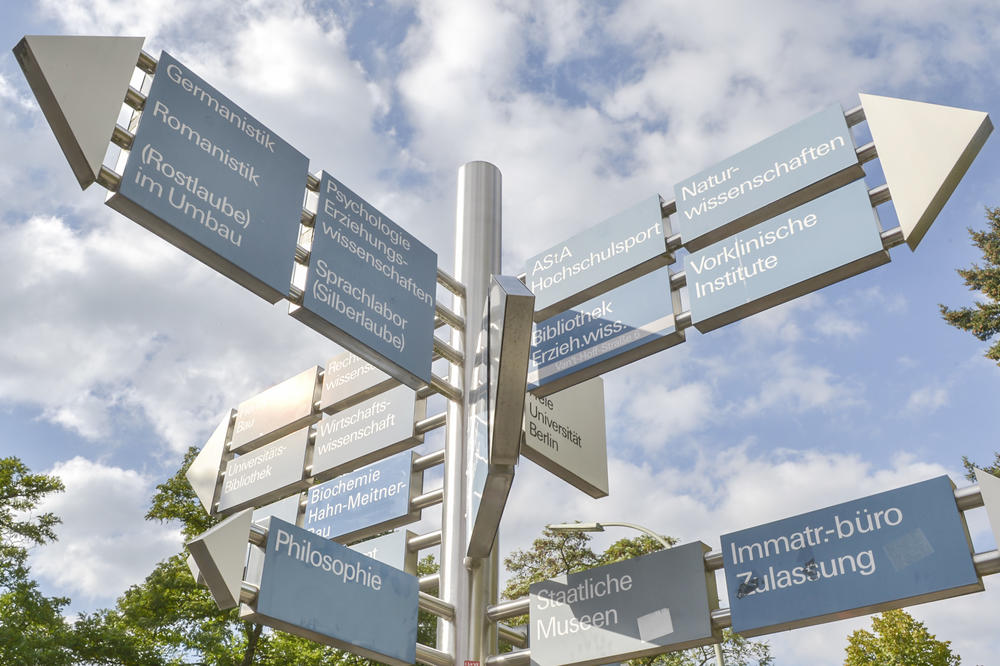 Was soll ich studieren? Programme wie das Einführungsstudium Eins@FU helfen bei der Fächerwahl.