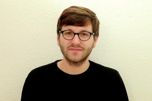 David Niebauer forscht am Arbeitsbereich Friedens- und Konfliktforschung und ist Mitglied der AG Dual Use.