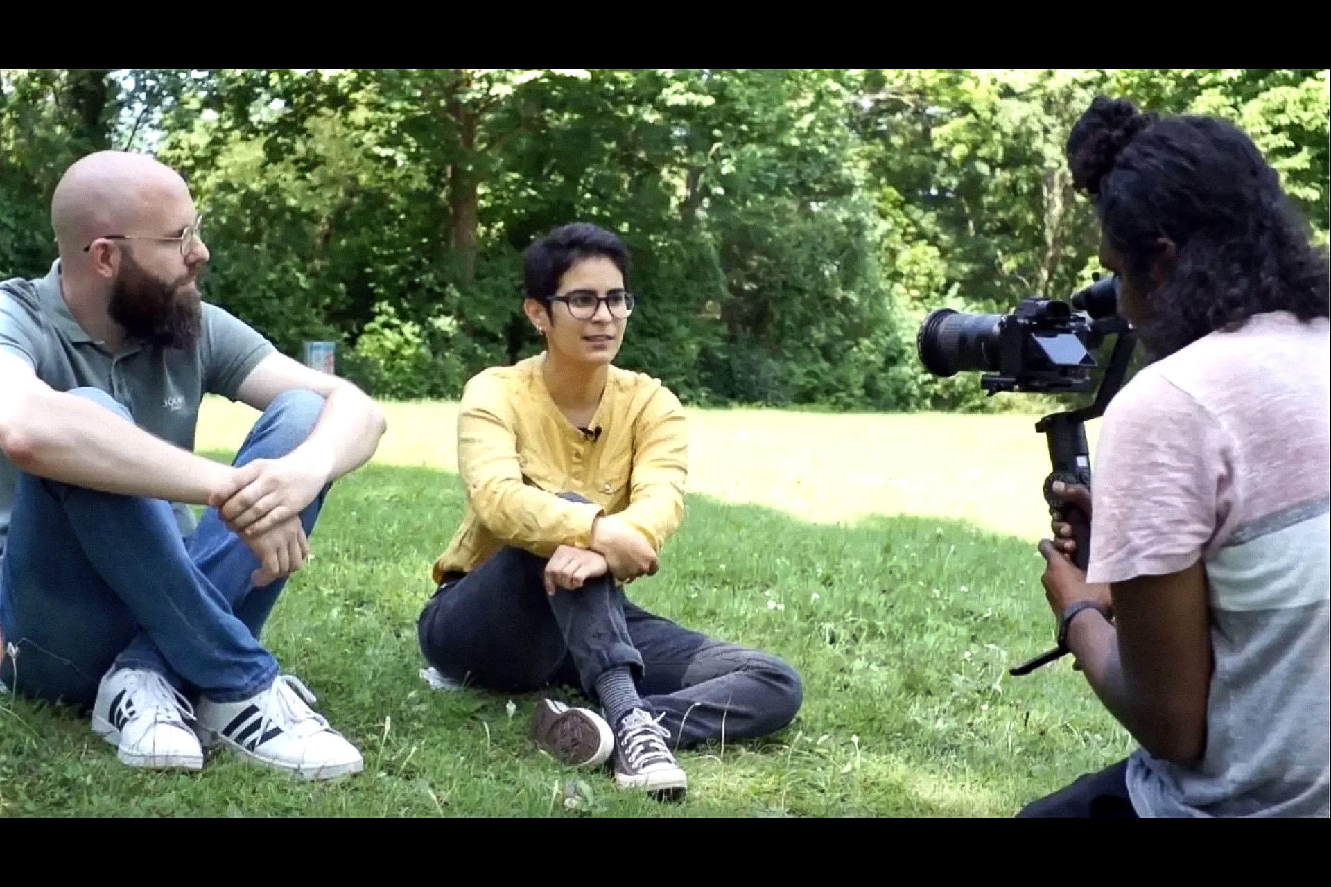 Bis in die Gegenwart wirksam. Jonas Bens und Débora Medeiros vom Kernteam sprechen über die Ziele der Online-Plattform.