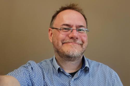 Matthias Rillig forscht mit seinem Team seit einigen Jahren intensiv zum Thema „Mikroplastik im Boden“.