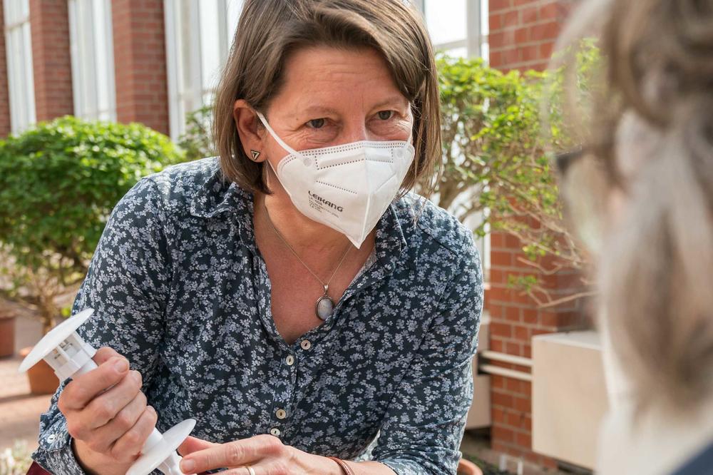 Bindet die Bevölkerung ein. Biologin und Projektkoordinatorin Birgit Nordt.