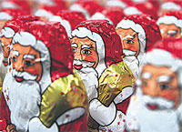 Um 1820 entstanden die ersten aus massiver Schokolade gefertigten Nikolausfiguren.