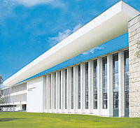 Das Dach anheben und den Horizont erweitern: Der Offene Hörsaal bietet Vorlesungen für die interessierte Öffentlichkeit.