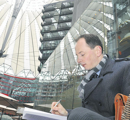 Wer im Beruf Erfolg haben will, muss über den eigenen Horizont hinausschauen und gemeinsam mit anderen an Problemlösungen arbeiten können.