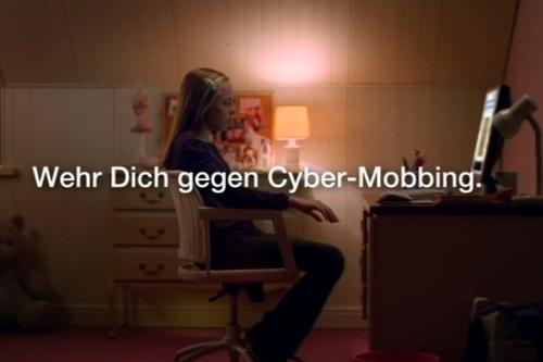 ... sondern auch ganz offen im Internet verbreitet.