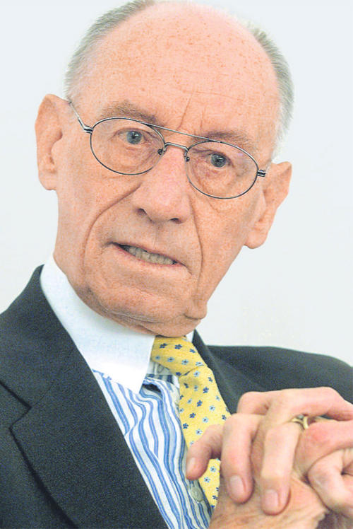 Sein Jurastudium absolvierte Reuter in nur sechs Semestern. „Ich wollte fertig werden, ich habe einfach nicht geschludert“, sagt er.