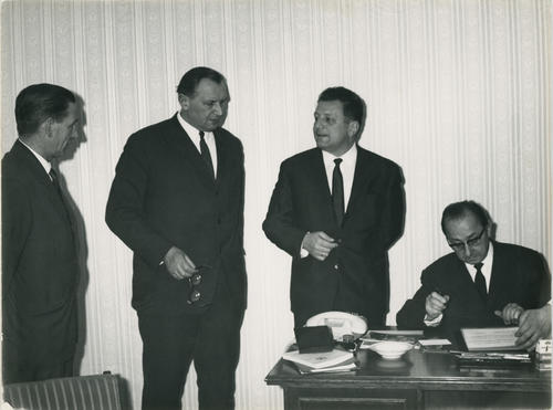 An exchange program was set up with the University of Leningrad (today: St. Petersburg)