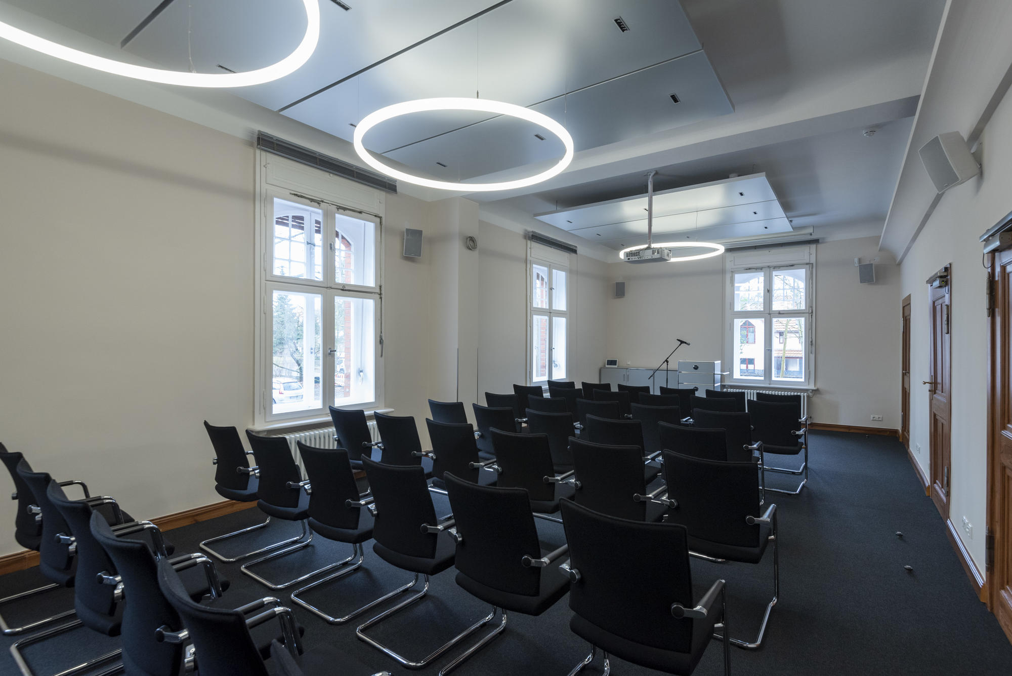 Konferenzraum 104-106-107 05