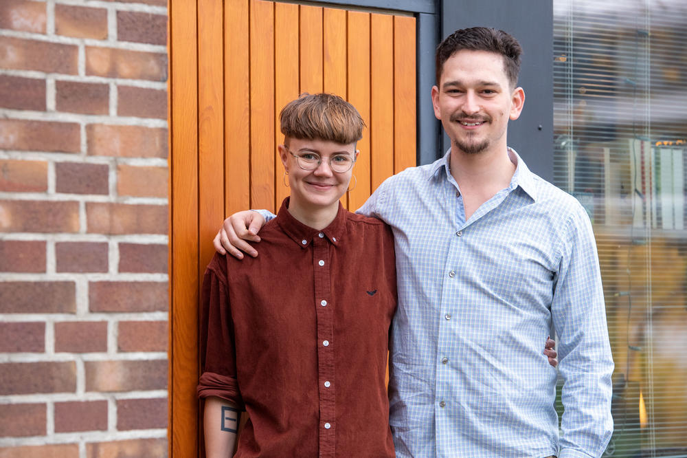 Das deutsch-amerikanische Paar Johanna Heß und Andrew Hoy Mades setzt sich für politische Traditionen ein: „Besonders spannend ist die Zusammenarbeit mit Studierenden aus Ländern, in denen Demokratie nicht selbstverständlich ist.“